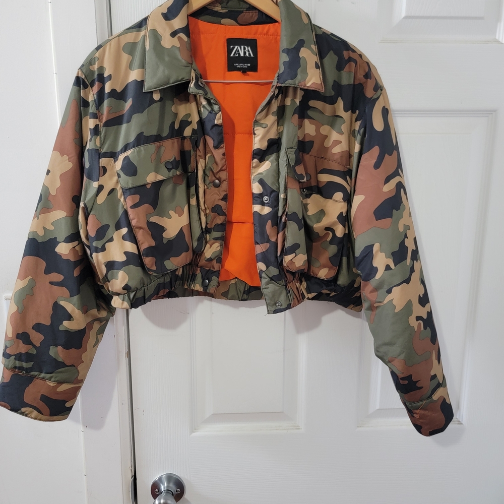 ZARA Cropped Camo Bomber Jacket - Green/Tan/Black with Orange Lining - Picture 2 of 5